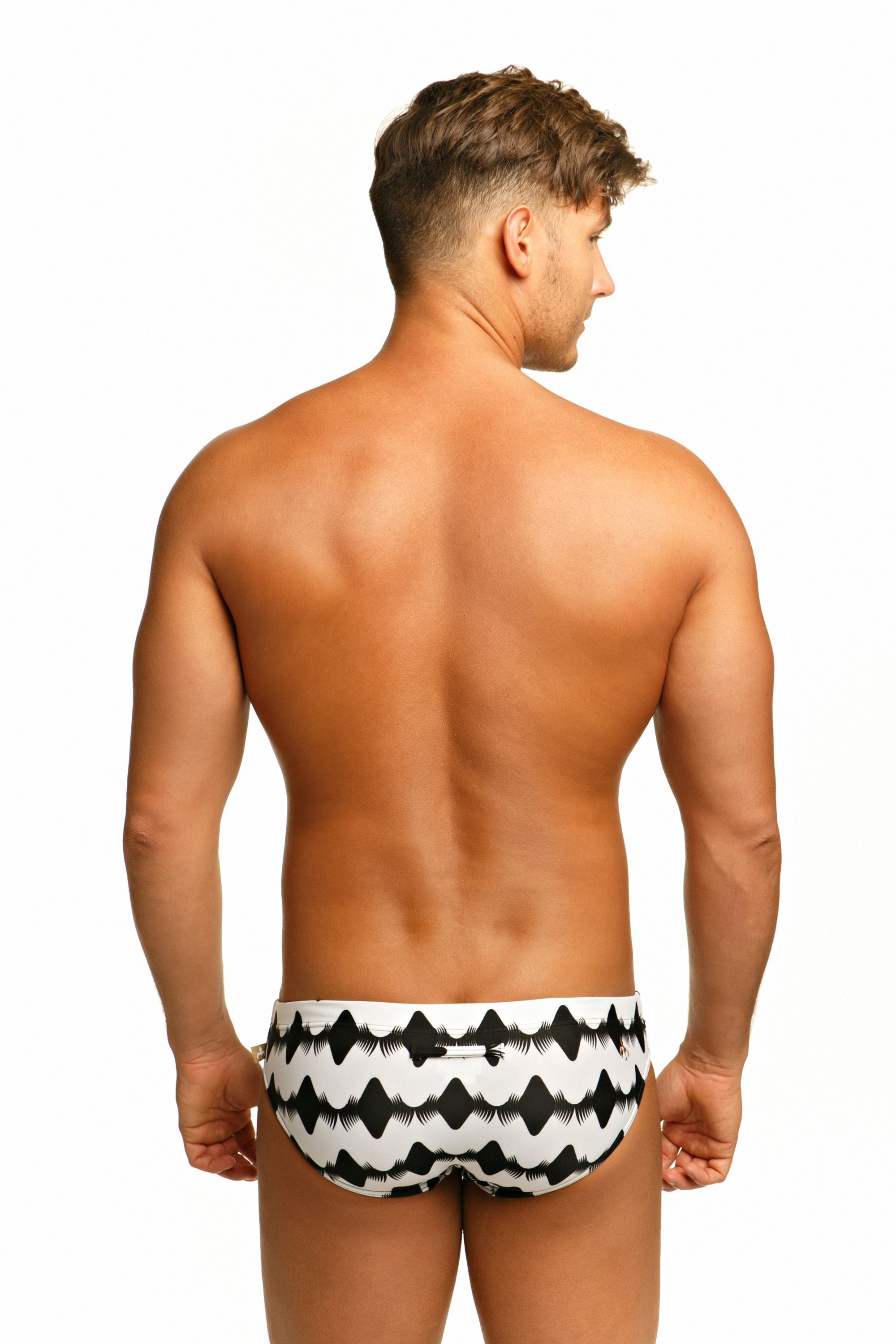 #Magnetic Black#colour_magnetic black