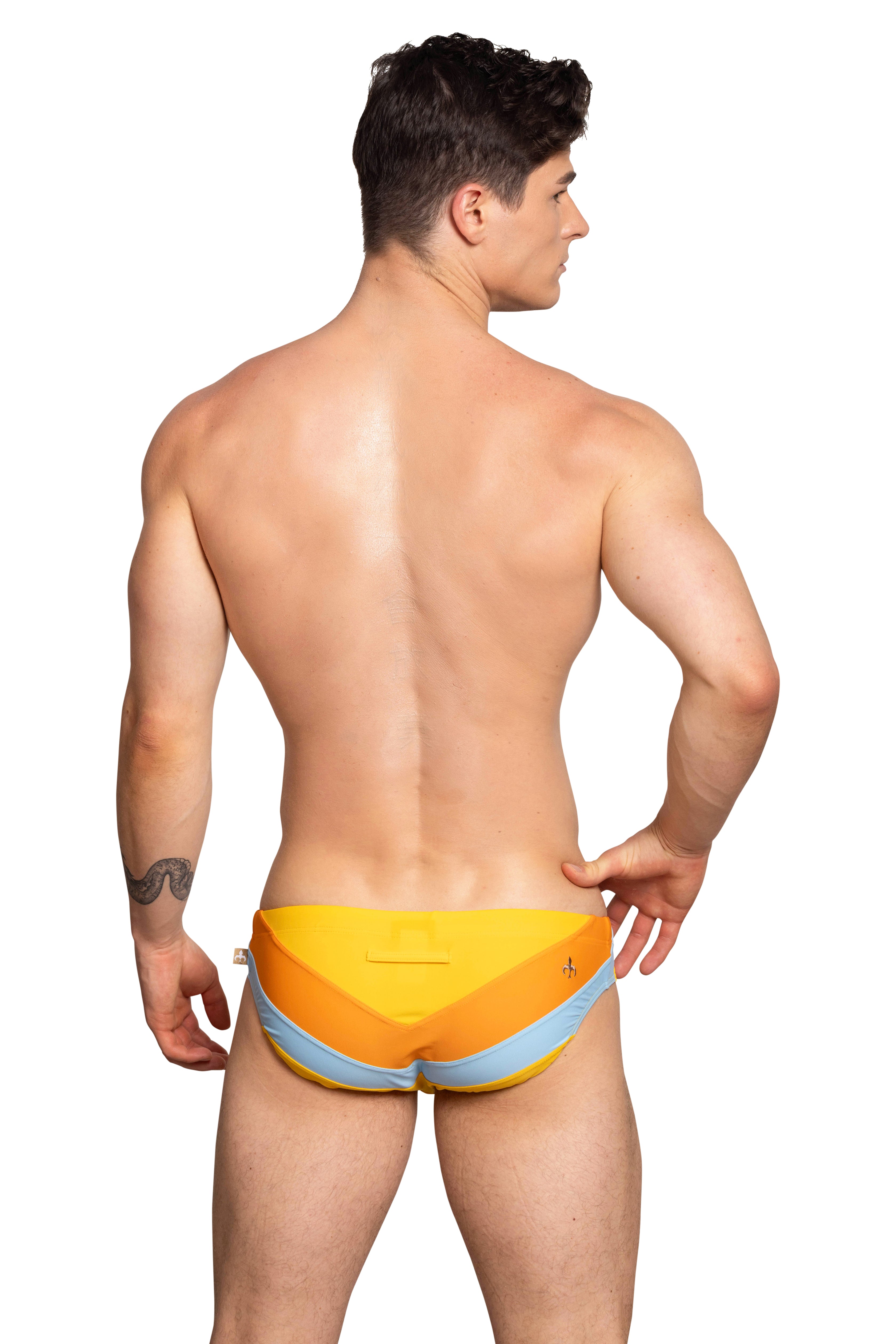 #color_Bahama Yellow