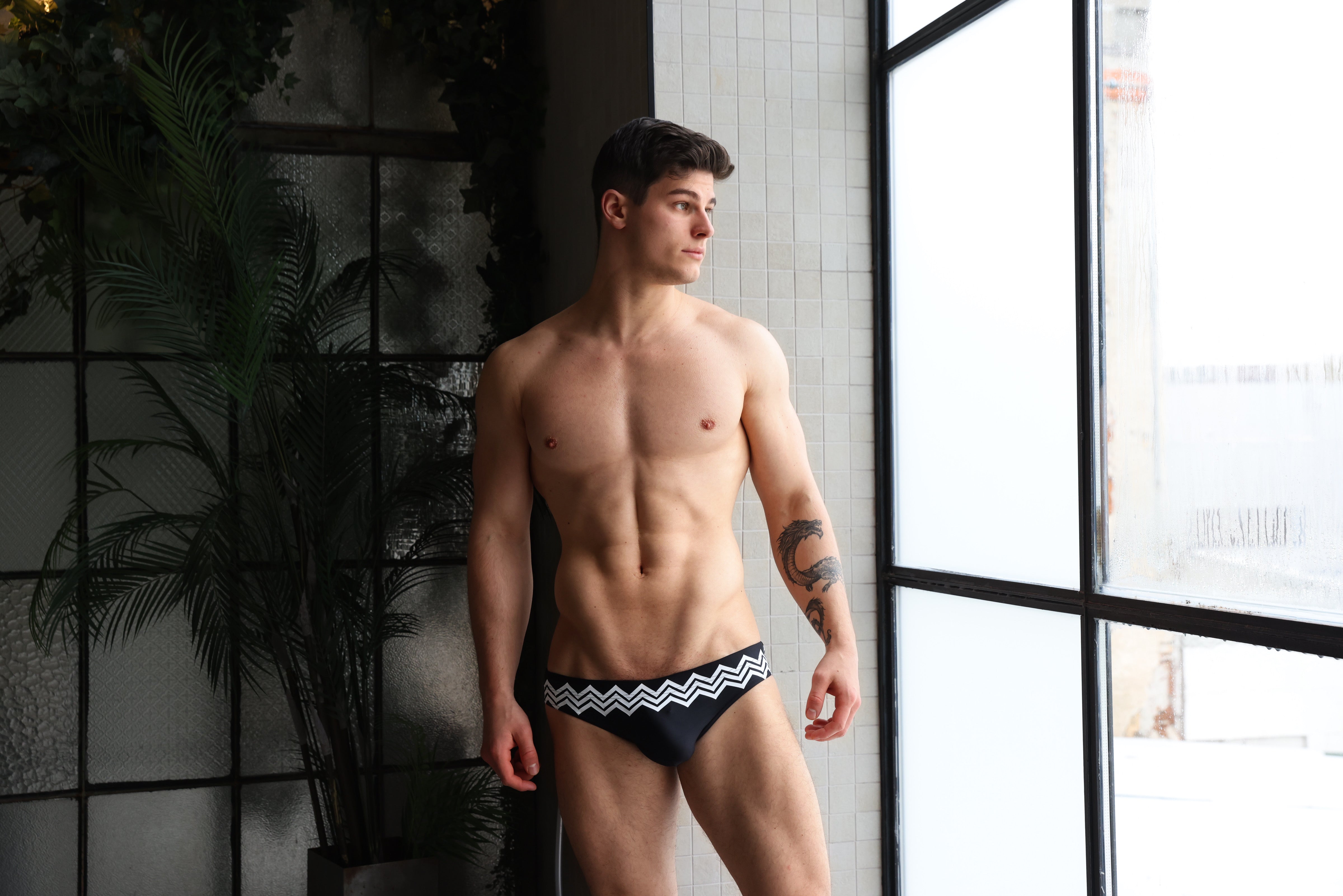 #colour_Everest black