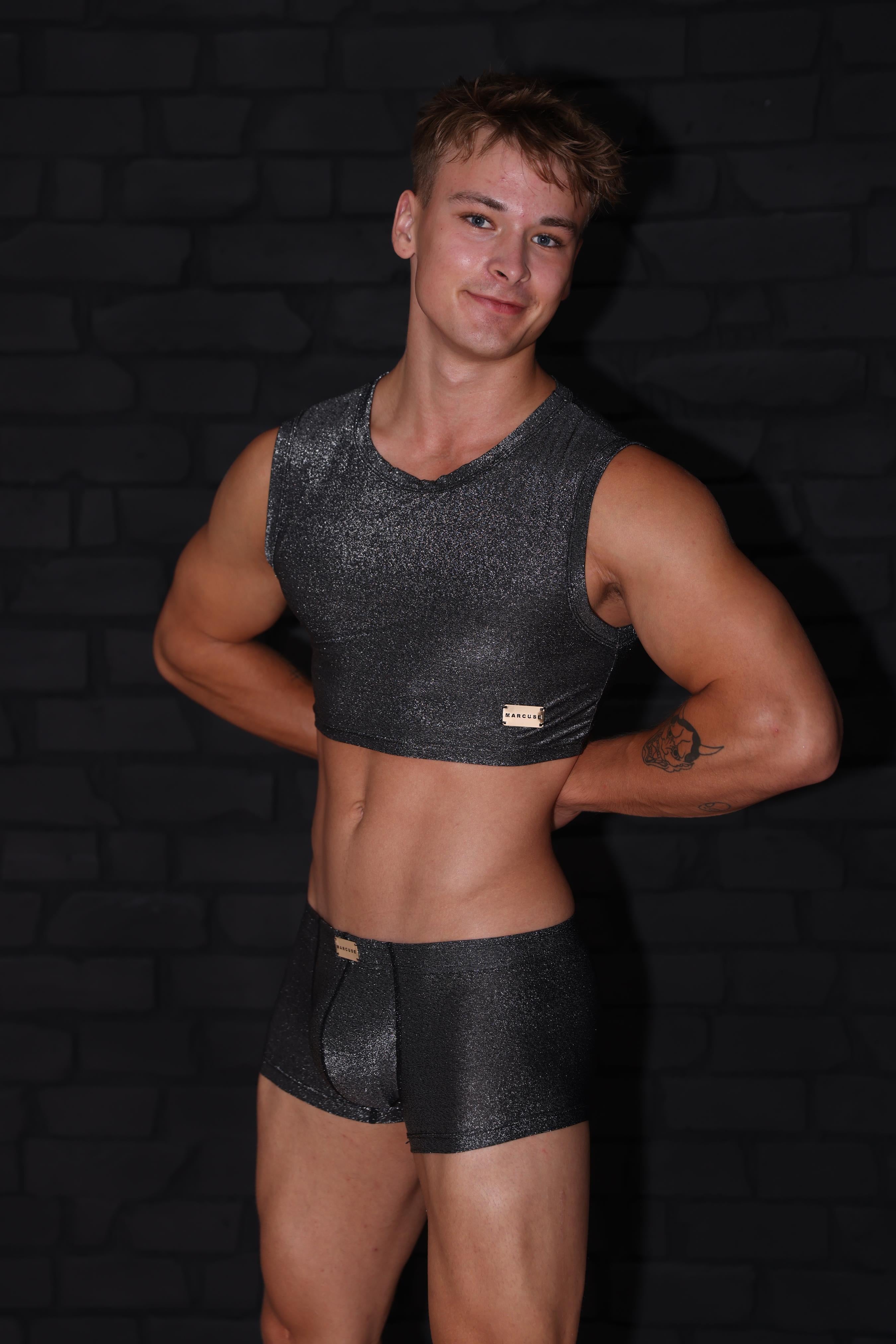 #color_Glisten Top Black