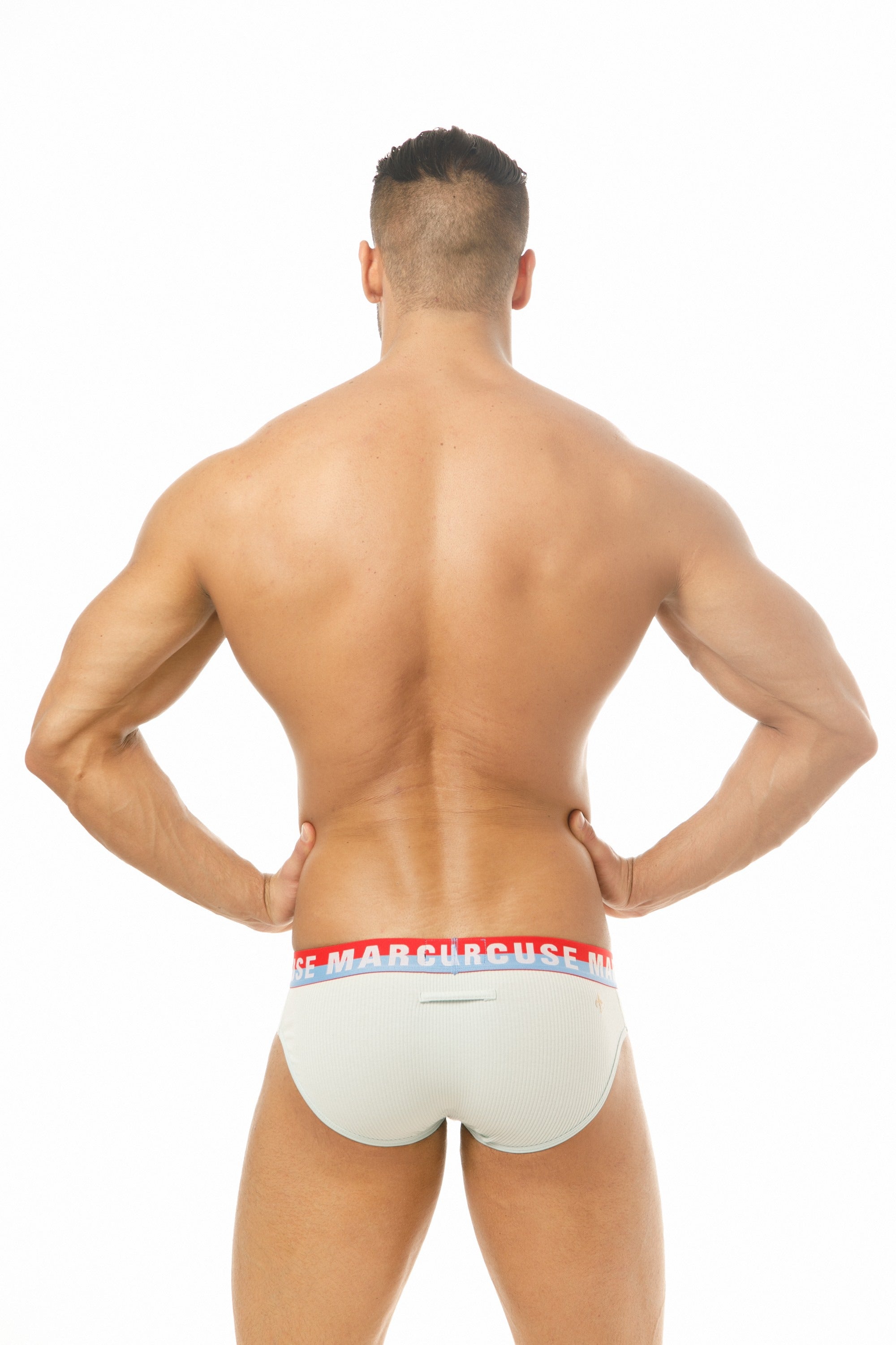 #Empire Brief sky#colour_Empire Brief sky